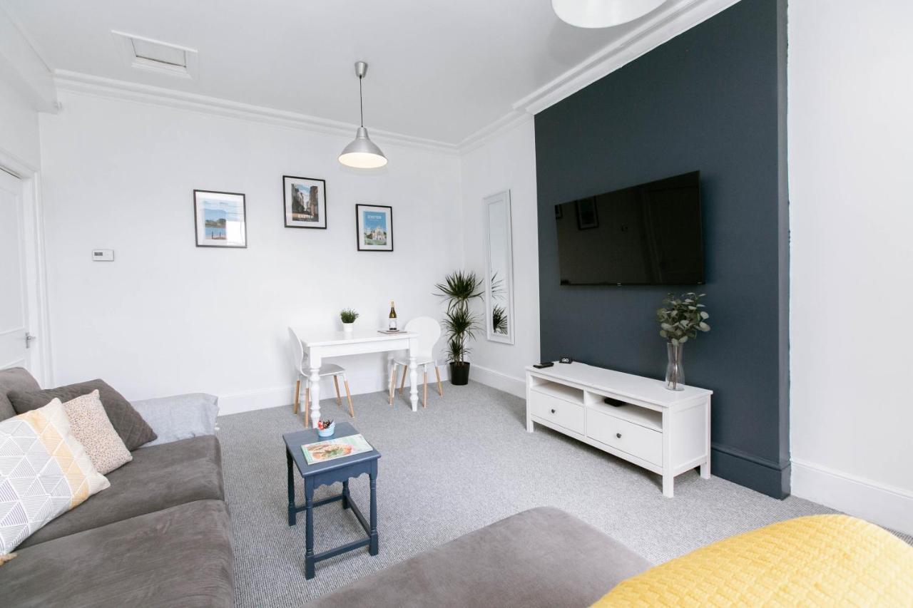 Spacious Apartment, Free Parking, Central Location Near To Uni, Hospital, Town Exeter Exterior photo