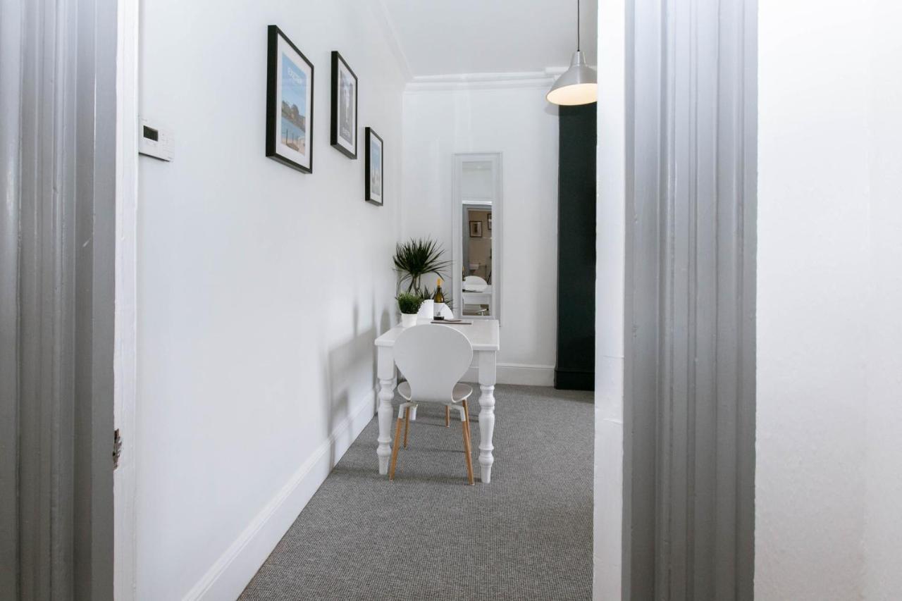 Spacious Apartment, Free Parking, Central Location Near To Uni, Hospital, Town Exeter Exterior photo